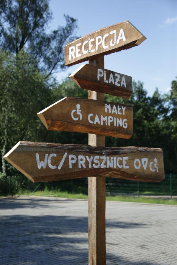 Camping Oaza Blonie Kornik Domki Standard Plus - 3 Pokoje Экстерьер фото