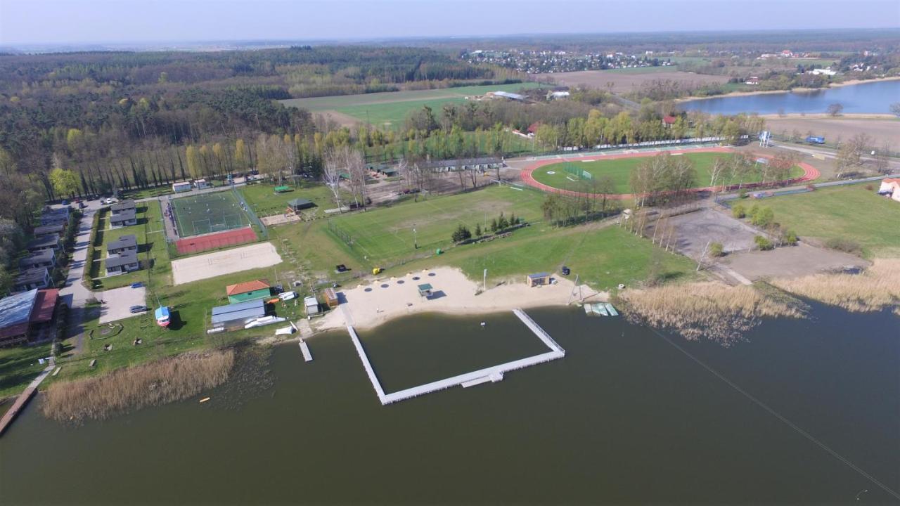 Camping Oaza Blonie Kornik Domki Standard Plus - 3 Pokoje Экстерьер фото